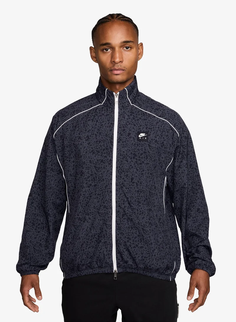 نايكي جاكيت بنسيج هوائي بطبعات